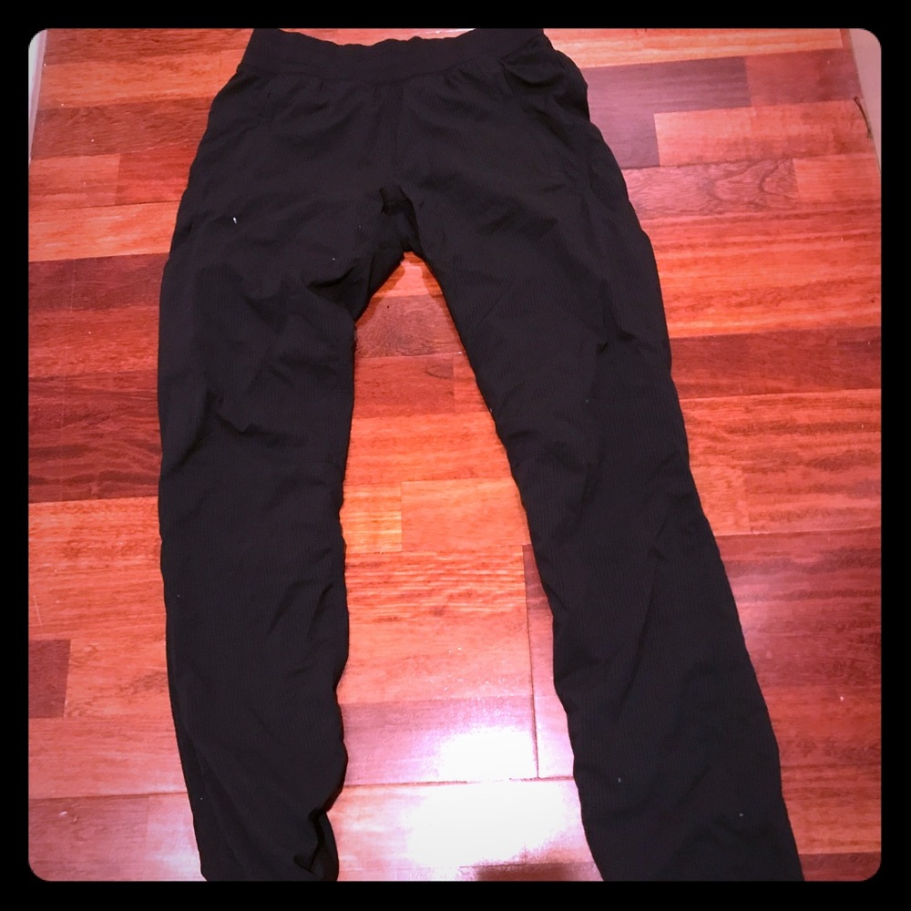 Black Ivivva live to move pants